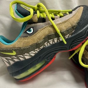 Authentic Kids NIKE AIR MAX 95 DINOSAUR
